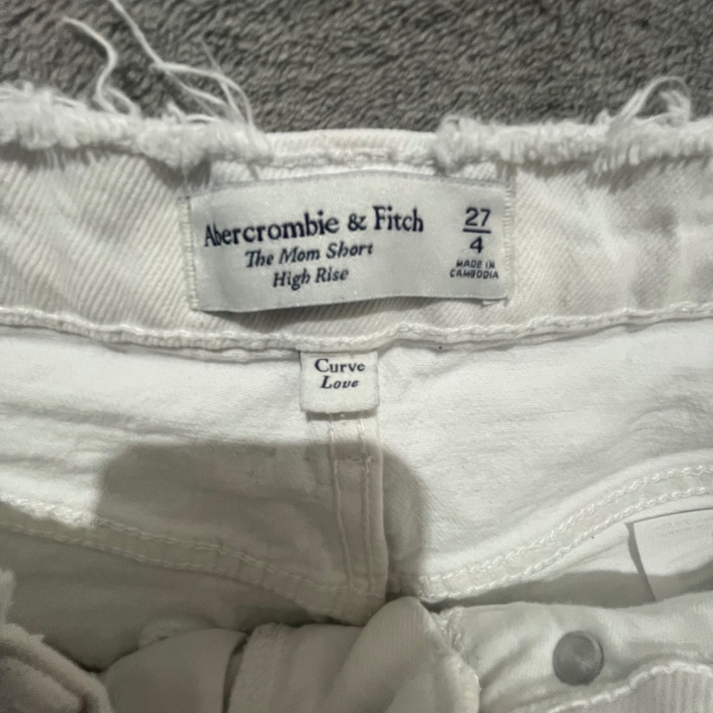 Abercrombie & Fitch Mom Shorts Womens 27/4 White Curve Love High Rise Distressed - Picture 3 of 5